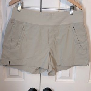 Athleta Trekkie North Short